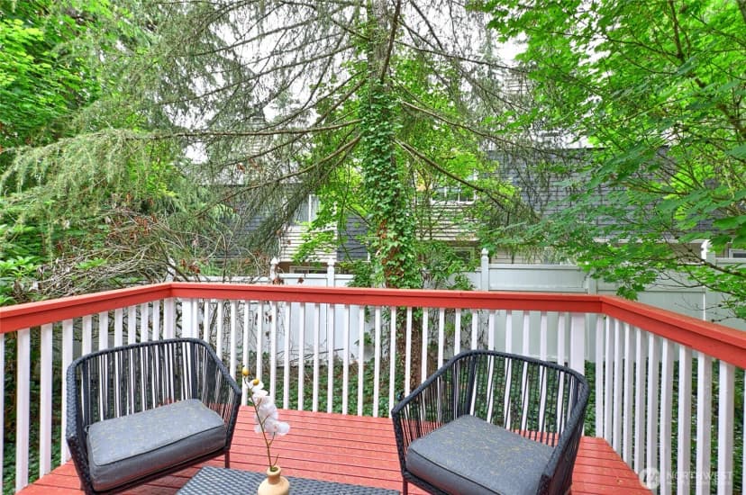 Property photo for 3030 128th Avenue Se #6, Bellevue photo 21