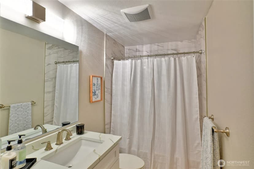 Property photo for 3030 128th Avenue Se #6, Bellevue photo 16