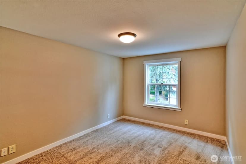 Property photo for 3030 128th Avenue Se #6, Bellevue photo 17