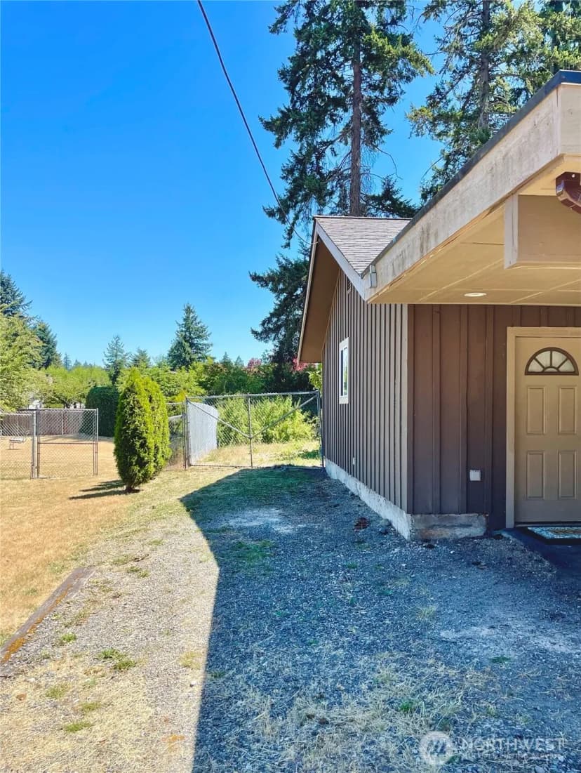 Property photo for 14515 25th Avenue Ct E, Tacoma photo 34