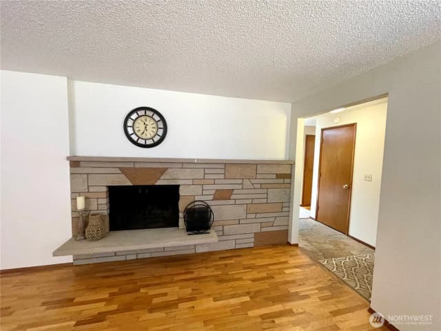 Property photo for 14515 25th Avenue Ct E, Tacoma photo 5