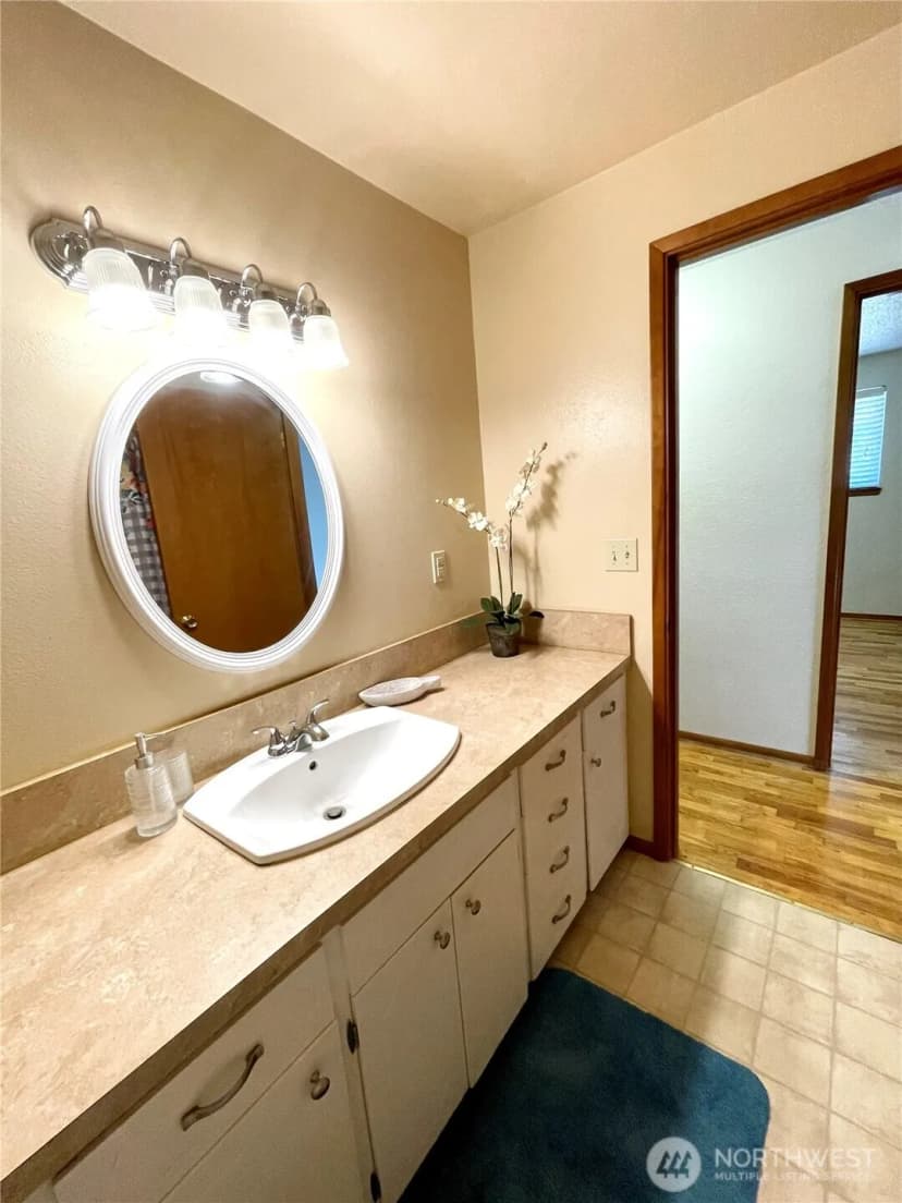 Property photo for 14515 25th Avenue Ct E, Tacoma photo 23