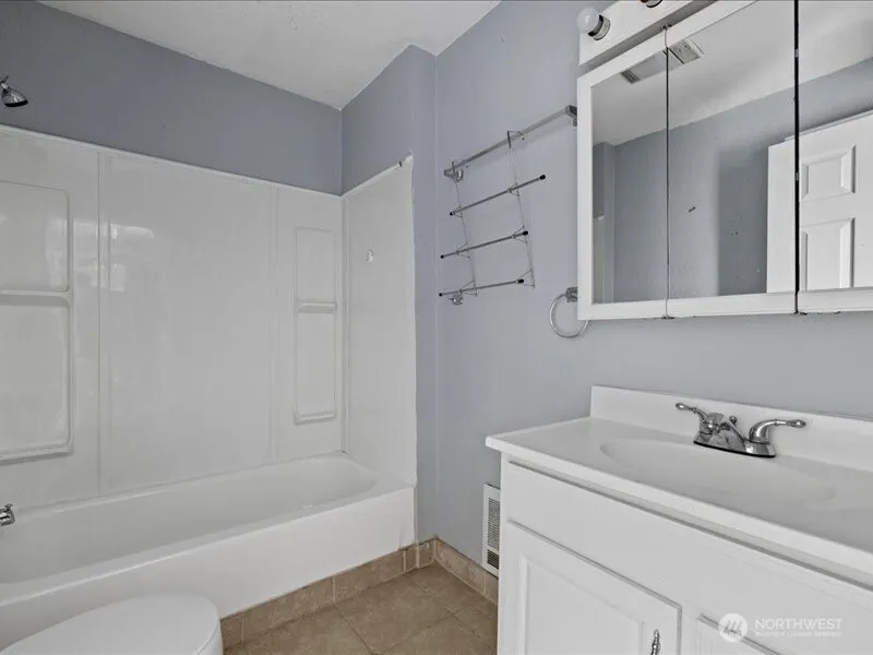 Property photo for 918 23rd Avenue, Seattle photo 15