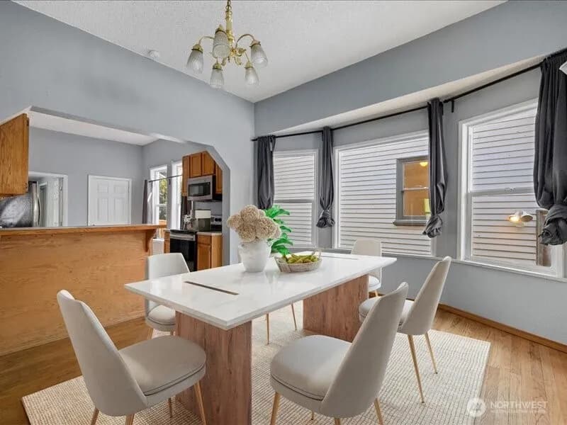 Property photo for 918 23rd Avenue, Seattle photo 5