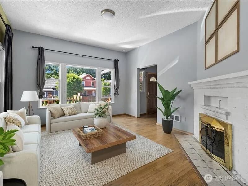 Property photo for 918 23rd Avenue, Seattle photo 3