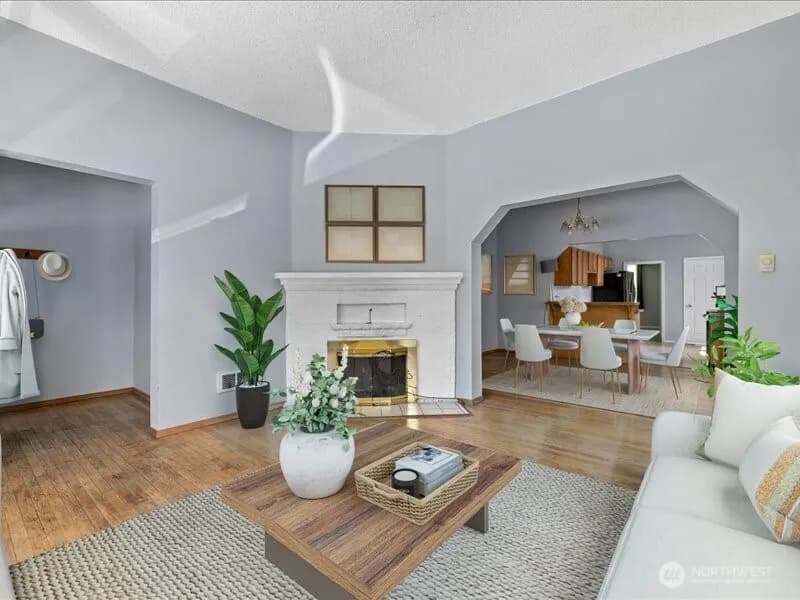 Property photo for 918 23rd Avenue, Seattle photo 4