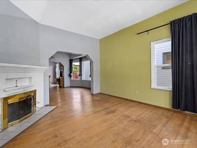 Property photo for 918 23rd Avenue, Seattle photo 6
