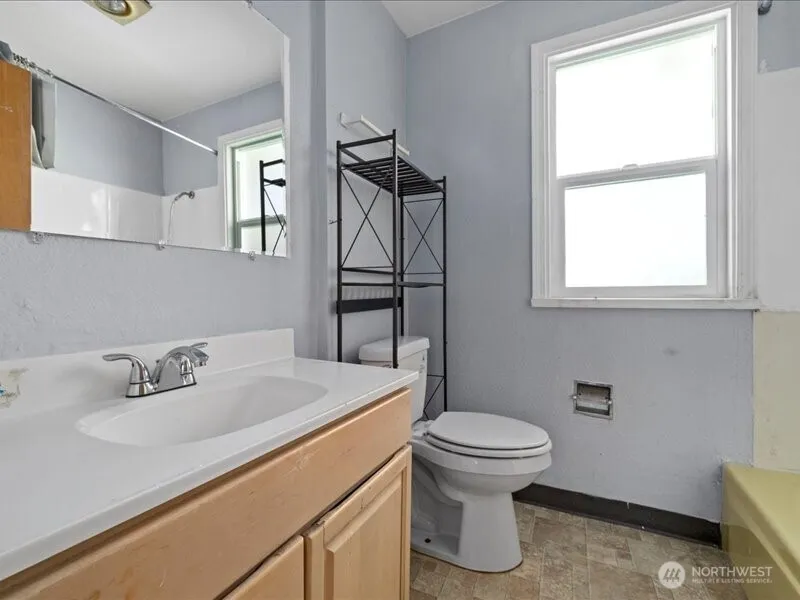 Property photo for 918 23rd Avenue, Seattle photo 20