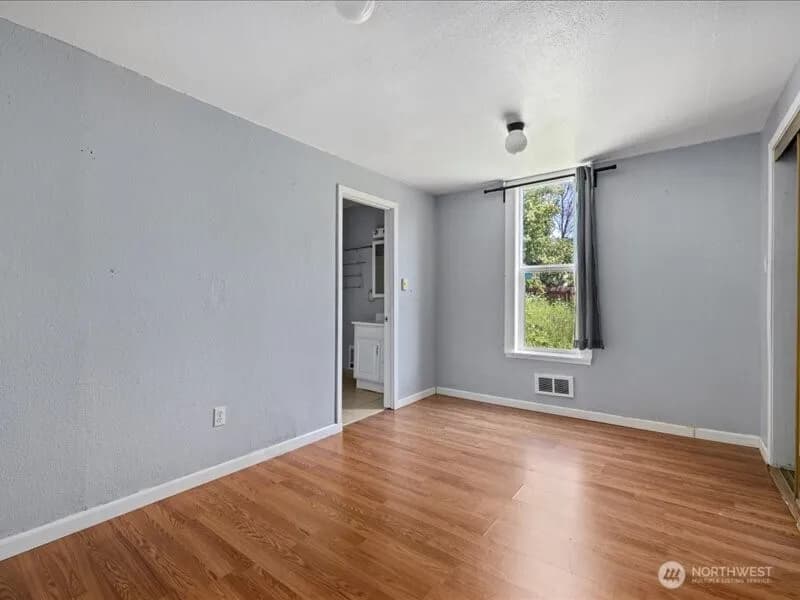 Property photo for 918 23rd Avenue, Seattle photo 14