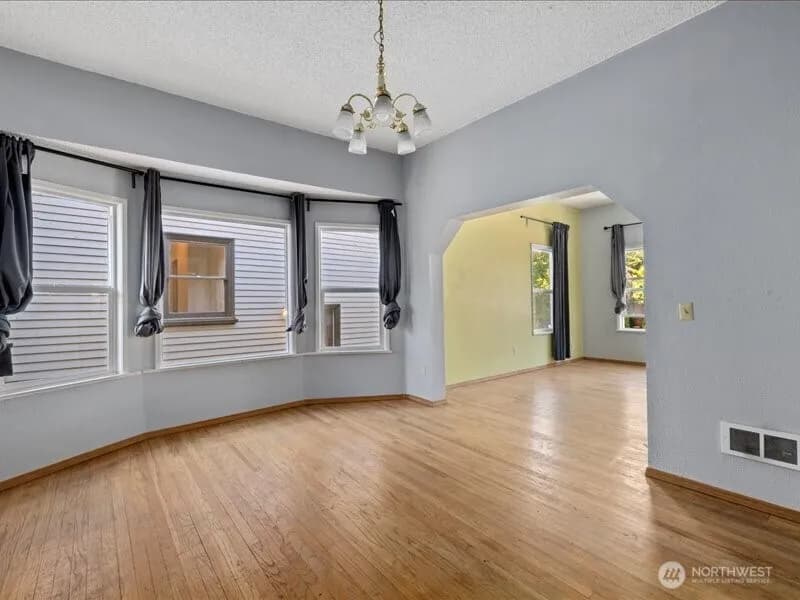 Property photo for 918 23rd Avenue, Seattle photo 9