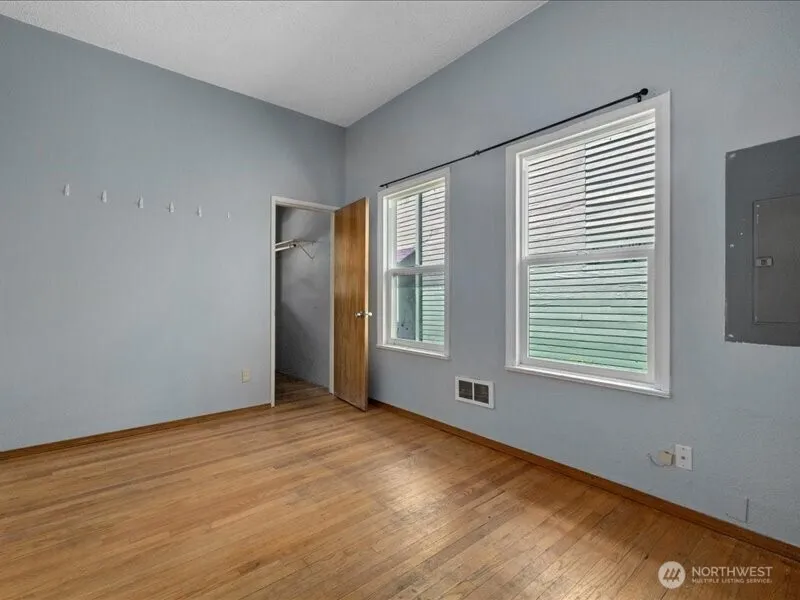Property photo for 918 23rd Avenue, Seattle photo 18