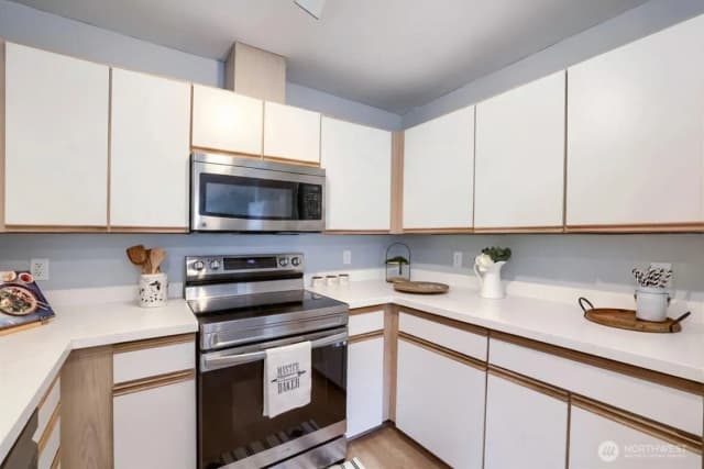 Property photo for 9210 Market Place #f202, Lake Stevens photo 2