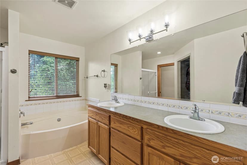 Property photo for 20523 193rd Avenue Ct E, Orting photo 26
