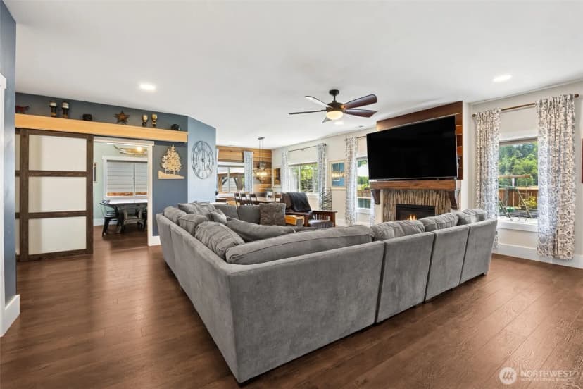 Property photo for 1431 Van Sickle Avenue, Buckley photo 11