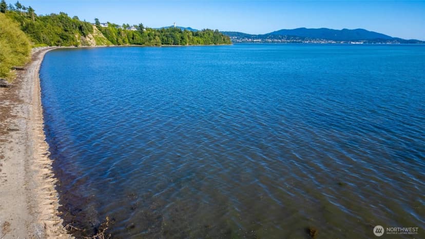 Property photo for 3851 Cliffside Drive, Bellingham photo 27