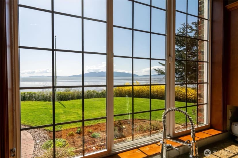 Property photo for 3851 Cliffside Drive, Bellingham photo 22
