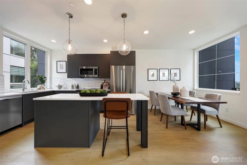 Property photo for 1307 31st Avenue S, Seattle photo 20