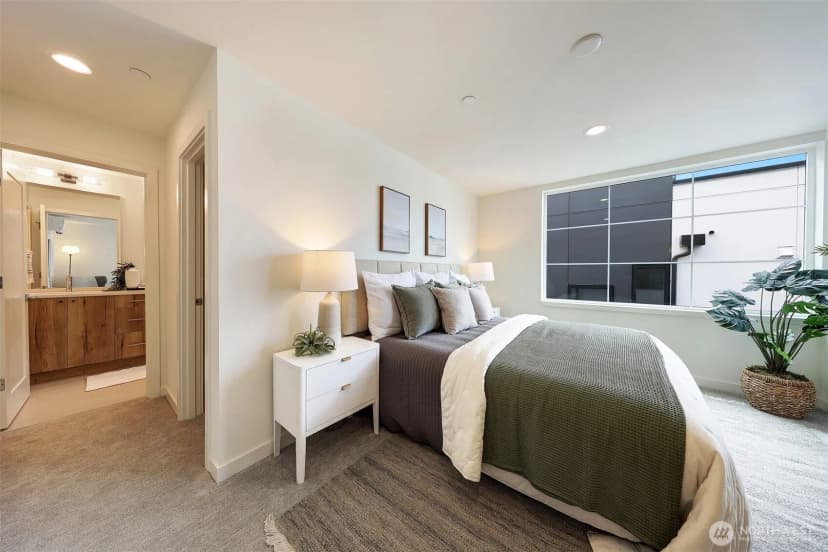 Property photo for 1307 31st Avenue S, Seattle photo 24