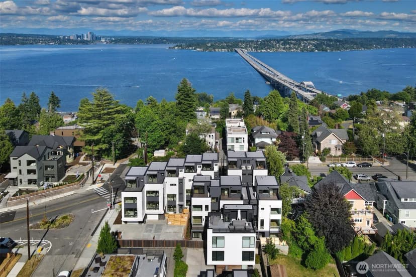 Property photo for 1307 31st Avenue S, Seattle photo 38