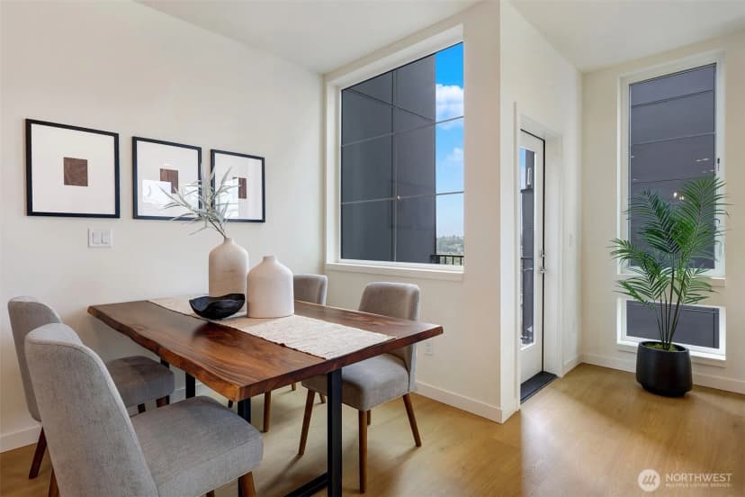 Property photo for 1307 31st Avenue S, Seattle photo 13