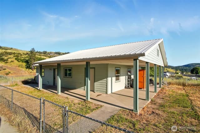 Property photo for 41450 Sunday Bay Rd N, Deer Meadows photo 2