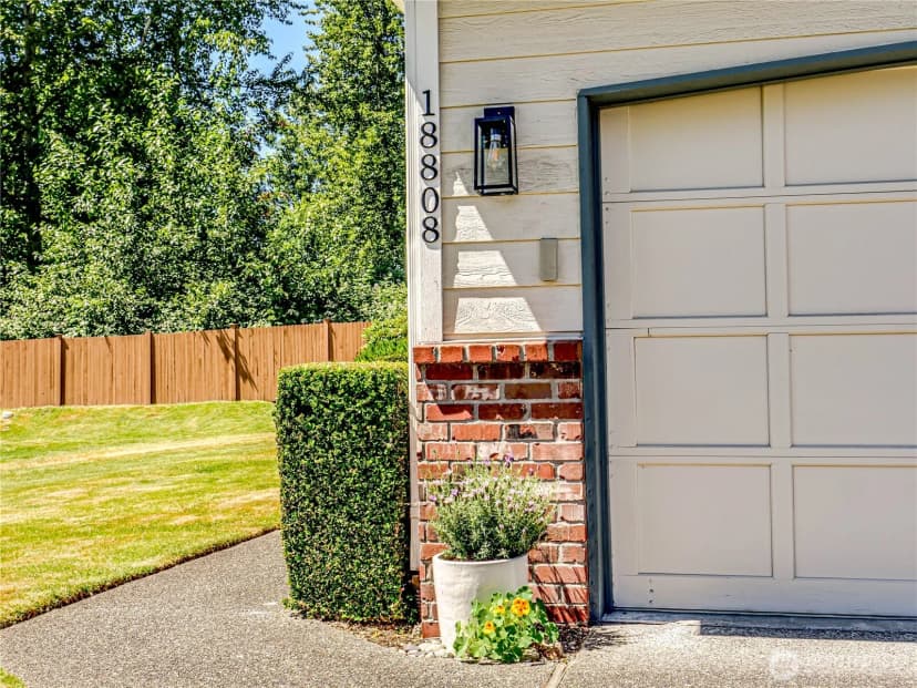 Property photo for 18808 19th Se, Bothell photo 3