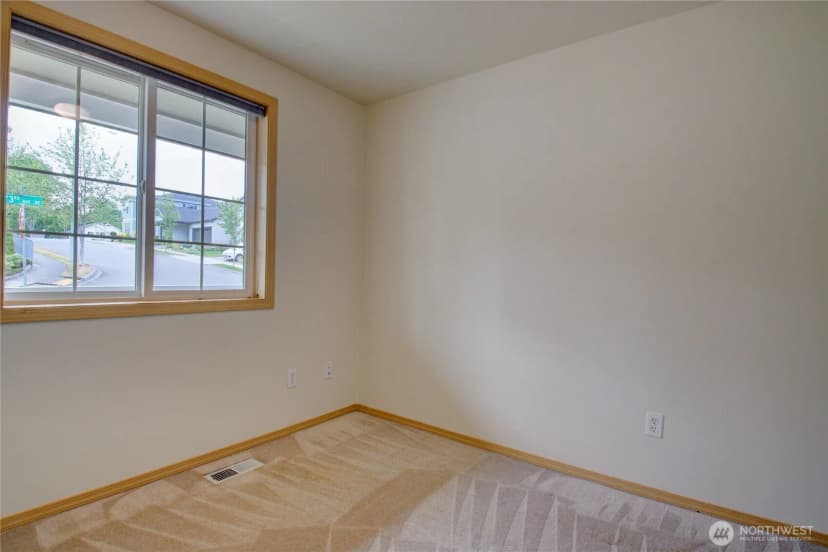 Property photo for 6120 73rd Avenue Ne, Marysville photo 6