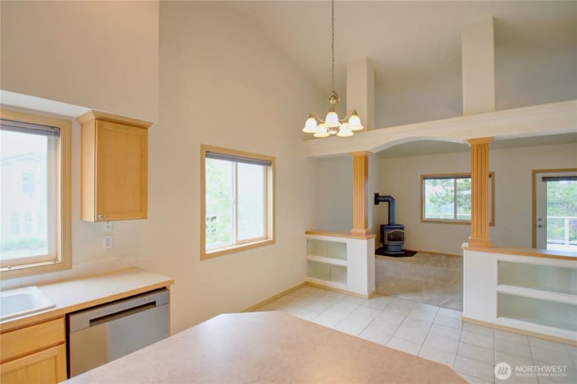 Property photo for 6120 73rd Avenue Ne, Marysville photo 11