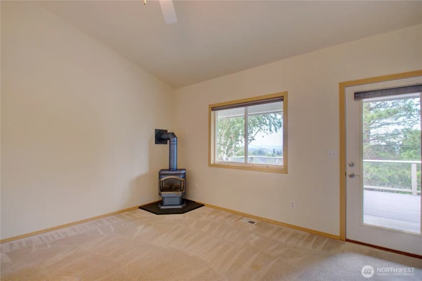 Property photo for 6120 73rd Avenue Ne, Marysville photo 14