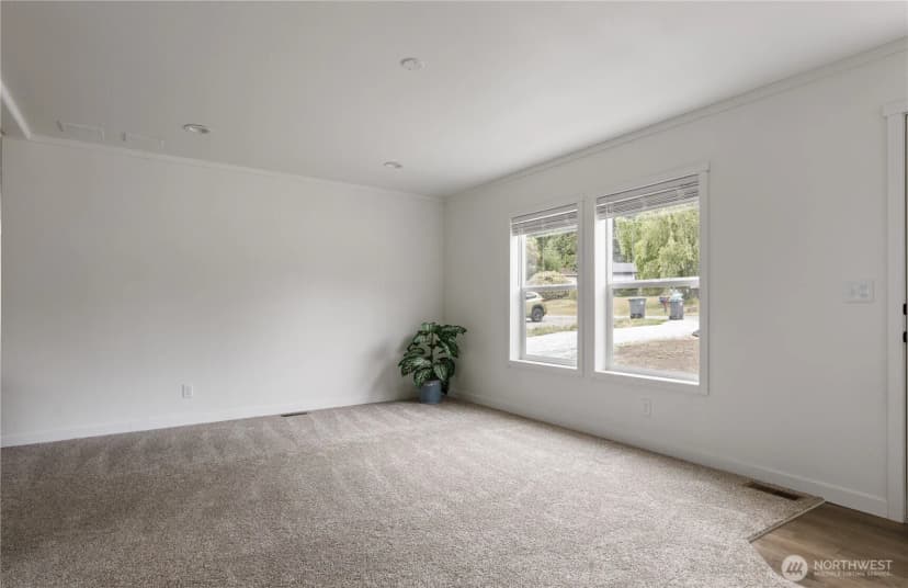 Property photo for 4359 Childrens Avenue, Oak Harbor photo 12