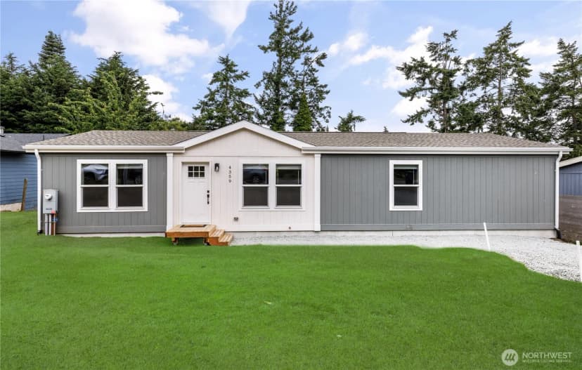 Property photo for 4359 Childrens Avenue, Oak Harbor photo 7