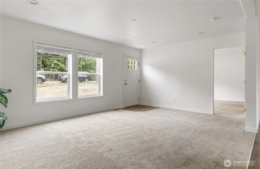 Property photo for 4359 Childrens Avenue, Oak Harbor photo 11