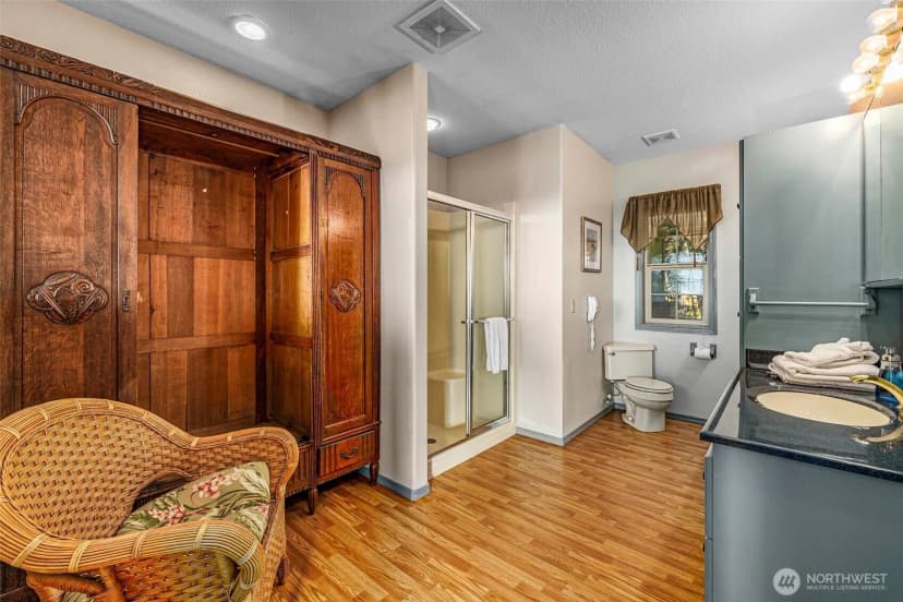 Property photo for 23309 J Place, Ocean Park photo 14