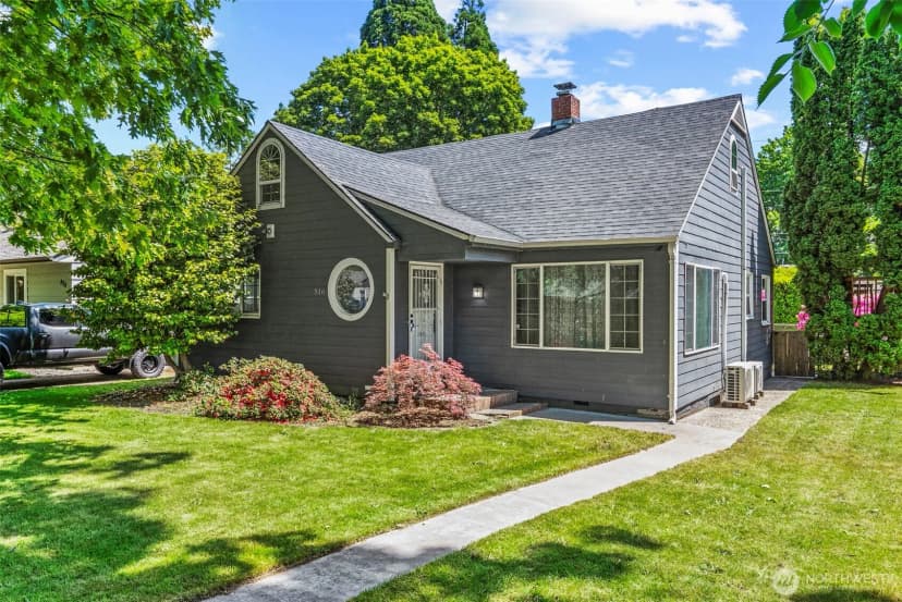 Property photo for 516 26th Avenue, Longview