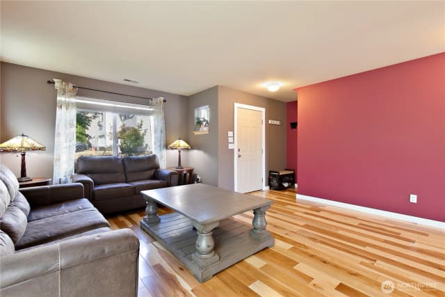 Property photo for 29745 214th Avenue Se, Kent photo 3