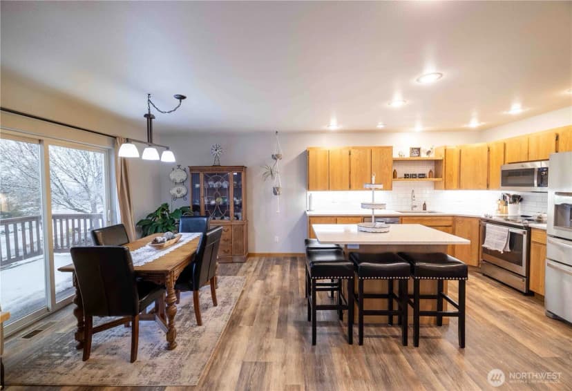 Property photo for 7 Sunset Lakes Road, Omak photo 11