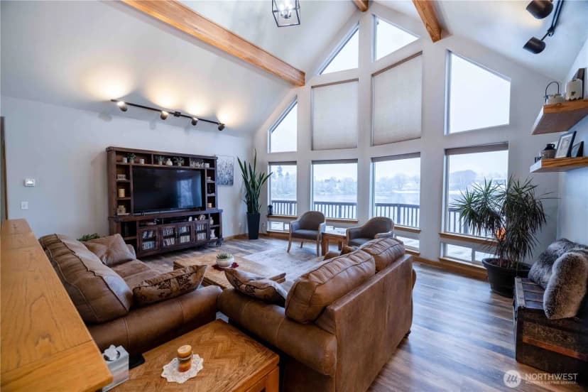 Property photo for 7 Sunset Lakes Road, Omak photo 8