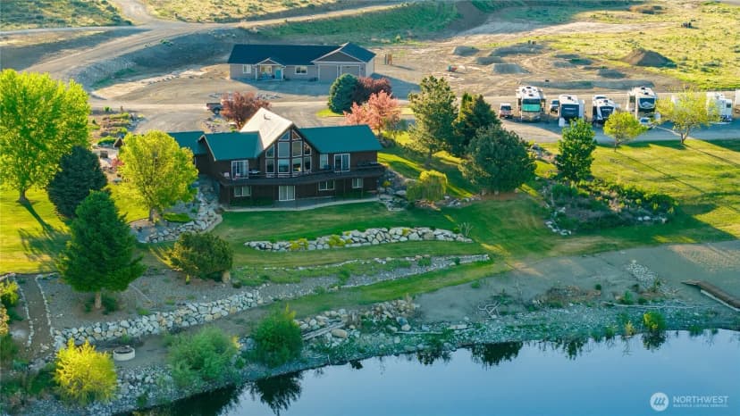 Property photo for 7 Sunset Lakes Road, Omak photo 3
