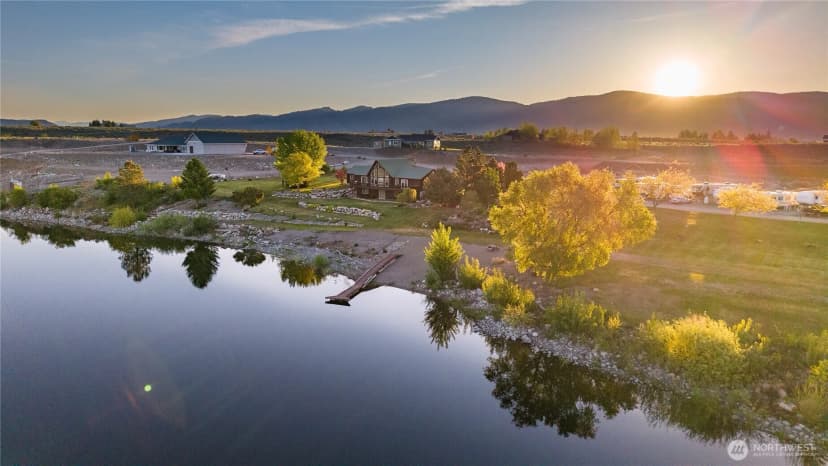 Property photo for 7 Sunset Lakes Road, Omak photo 2