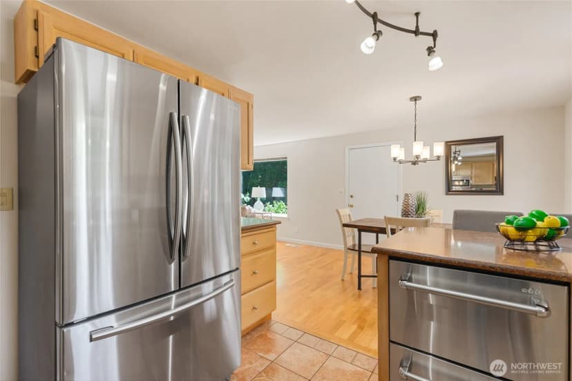 Property photo for 19508 23rd Avenue Ne, Shoreline photo 22