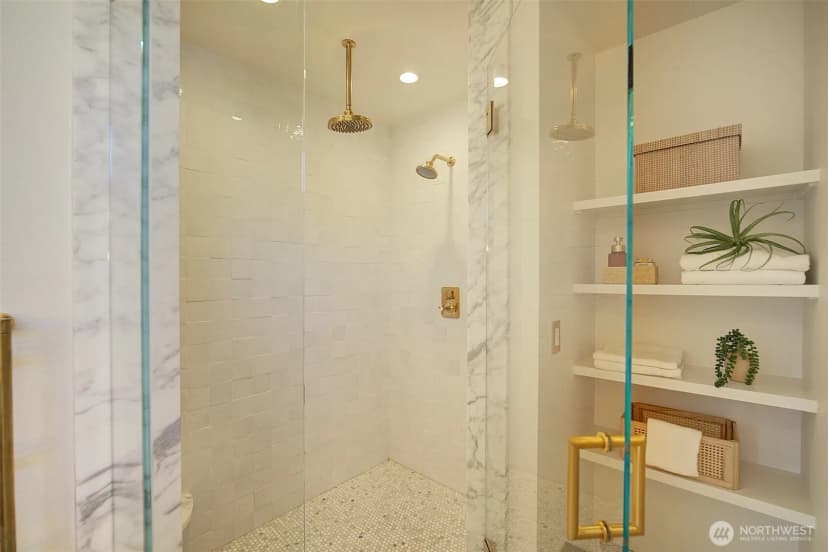 Property photo for 9208 11th Avenue Nw, Seattle photo 23