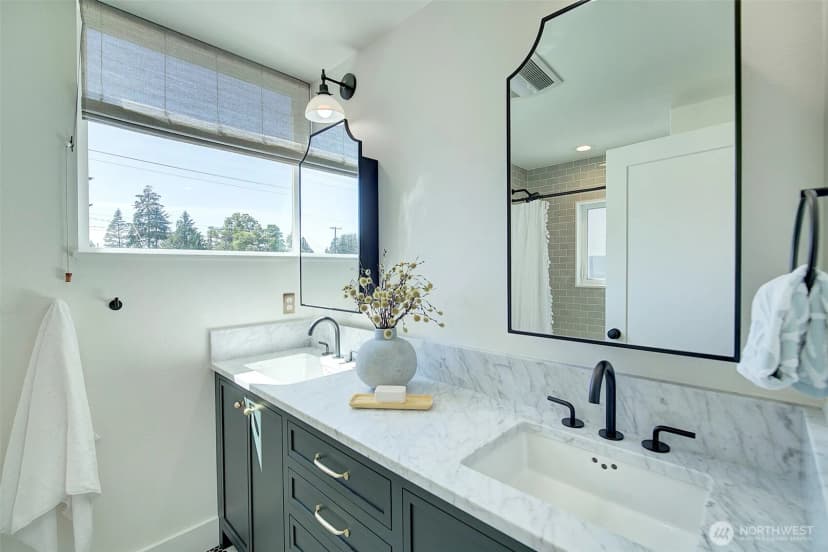 Property photo for 9208 11th Avenue Nw, Seattle photo 31