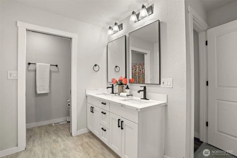 Property photo for 1737 Nw Chena Road, Bremerton photo 13