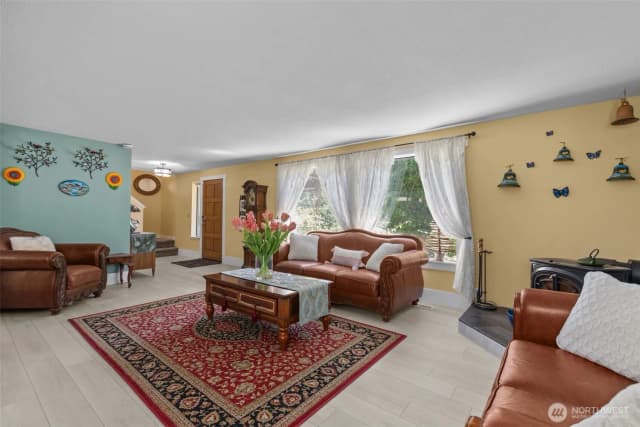 Property photo for 6830 Se Arlington Place, Port Orchard photo 5