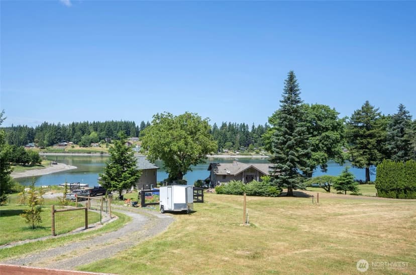 Property photo for 1116 Bayshore Court Nw, Lakebay photo 18