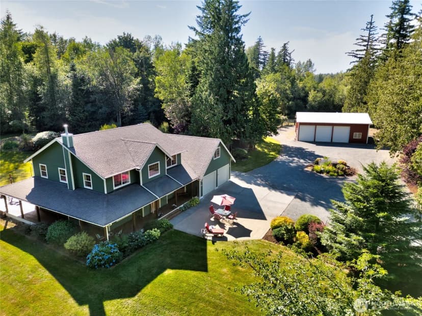 Property photo for 2589 Irwin Drive, Bellingham