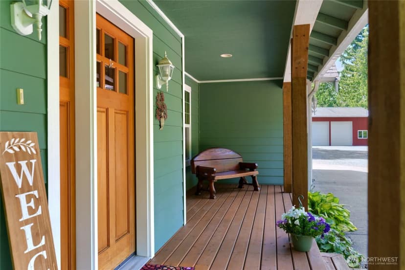 Property photo for 2589 Irwin Drive, Bellingham photo 2