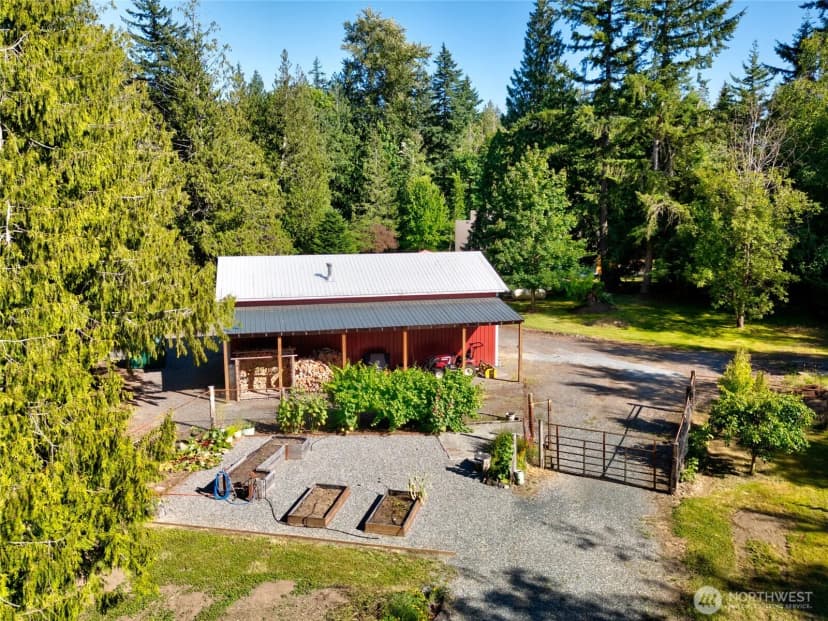 Property photo for 2589 Irwin Drive, Bellingham photo 37