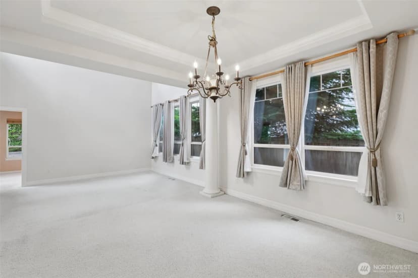 Property photo for 3301 Monterey Court Ne, Renton photo 11