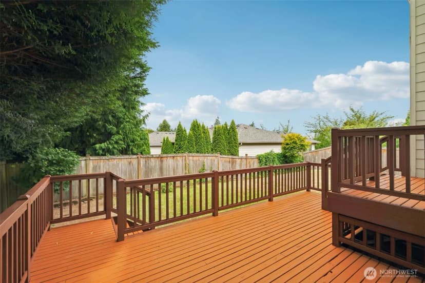 Property photo for 3301 Monterey Court Ne, Renton photo 35